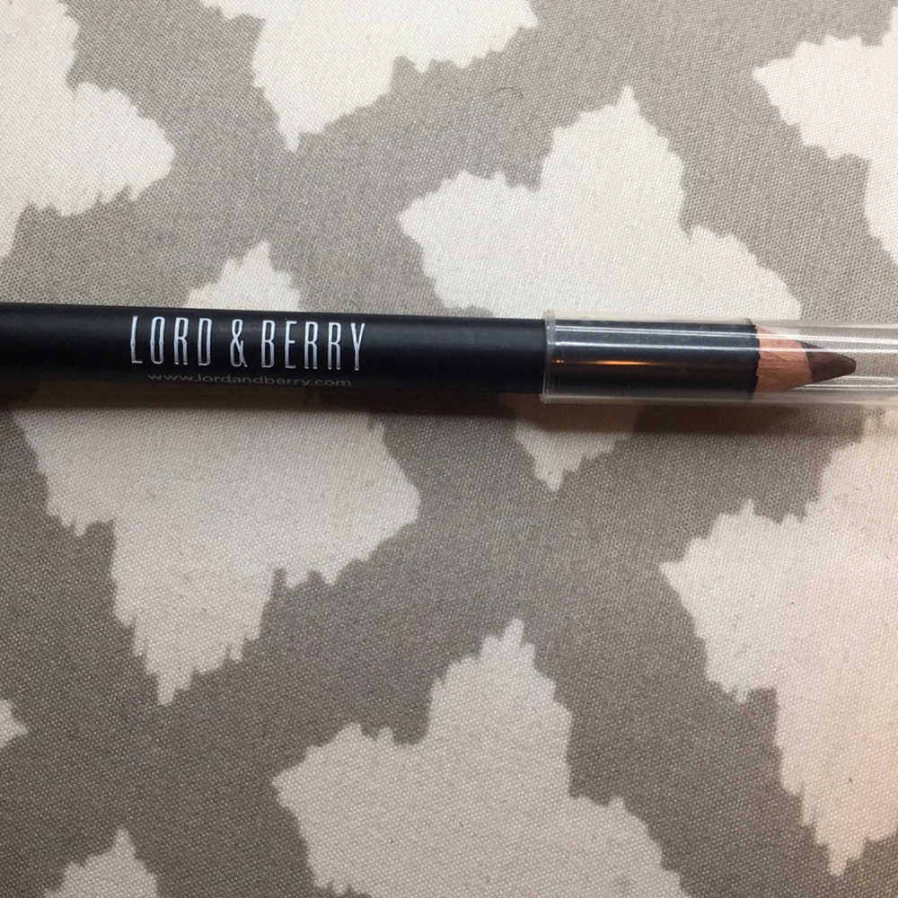 Lord & Berry brow/eye pencil